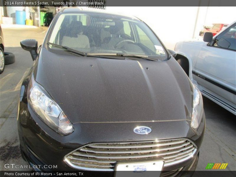 Tuxedo Black / Charcoal Black 2014 Ford Fiesta S Sedan