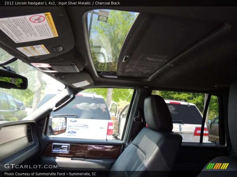 Ingot Silver Metallic / Charcoal Black 2012 Lincoln Navigator L 4x2