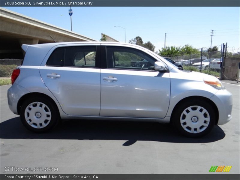 Silver Streak Mica / Charcoal Gray 2008 Scion xD