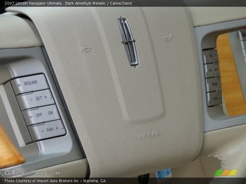 Dark Amethyst Metallic / Camel/Sand 2007 Lincoln Navigator Ultimate