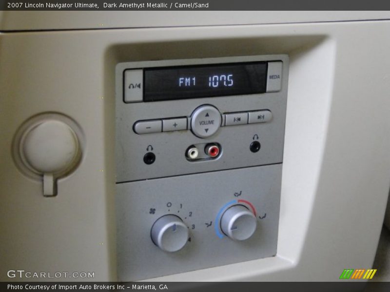 Dark Amethyst Metallic / Camel/Sand 2007 Lincoln Navigator Ultimate
