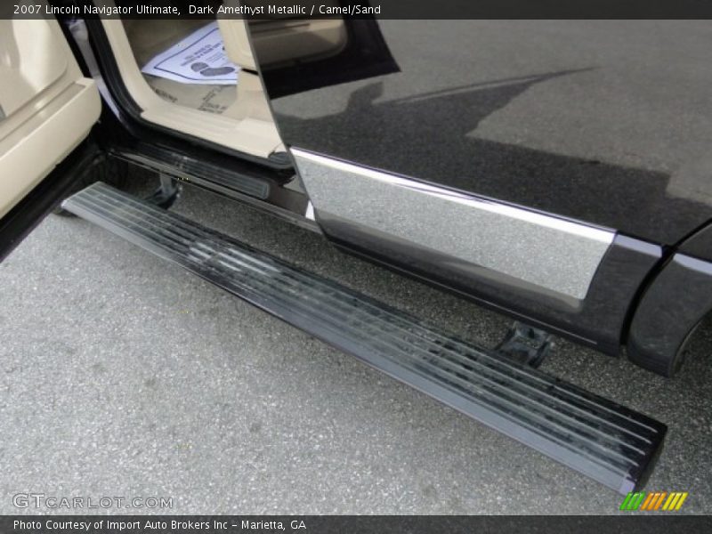Dark Amethyst Metallic / Camel/Sand 2007 Lincoln Navigator Ultimate