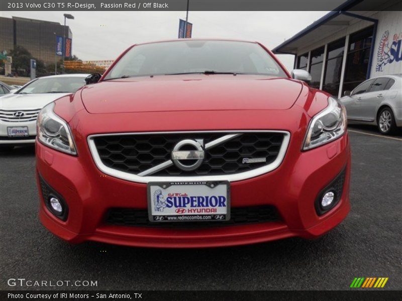 Passion Red / Off Black 2013 Volvo C30 T5 R-Design
