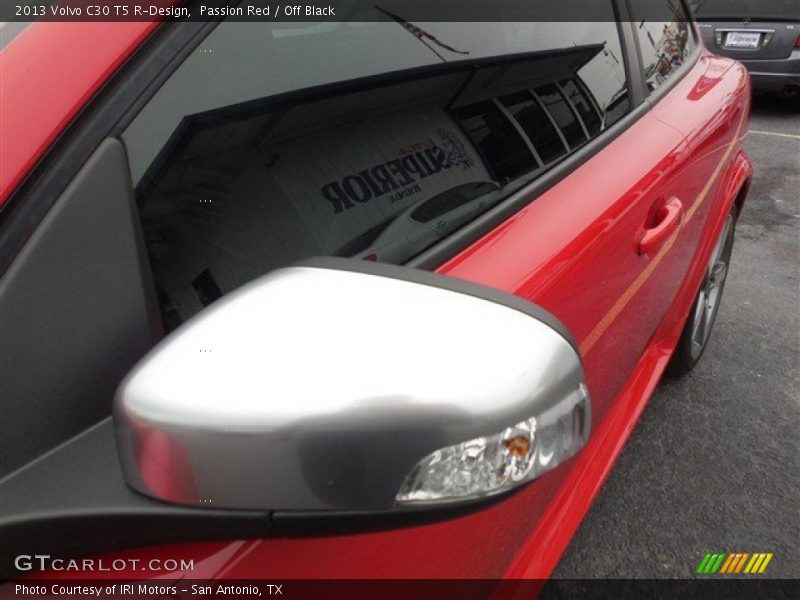 Passion Red / Off Black 2013 Volvo C30 T5 R-Design