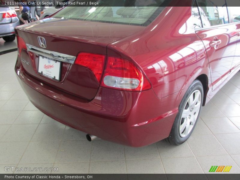 Tango Red Pearl / Beige 2011 Honda Civic LX Sedan