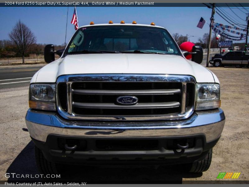 Oxford White / Medium Parchment 2004 Ford F250 Super Duty XL SuperCab 4x4