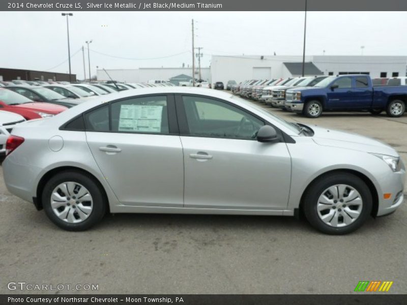 Silver Ice Metallic / Jet Black/Medium Titanium 2014 Chevrolet Cruze LS