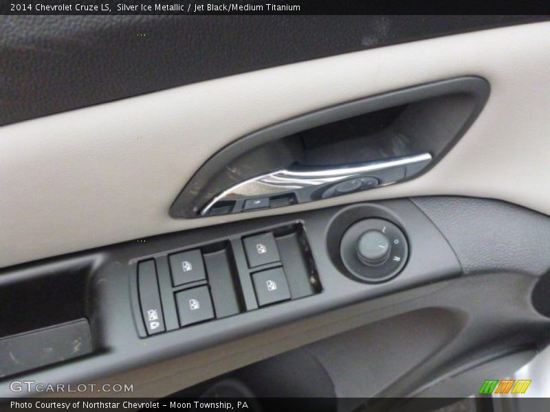 Silver Ice Metallic / Jet Black/Medium Titanium 2014 Chevrolet Cruze LS