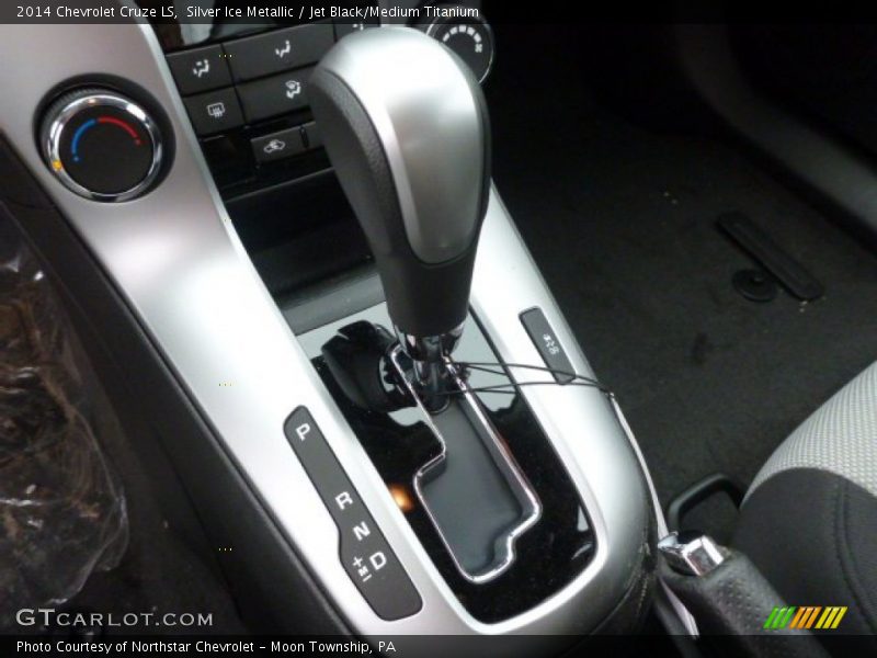 Silver Ice Metallic / Jet Black/Medium Titanium 2014 Chevrolet Cruze LS