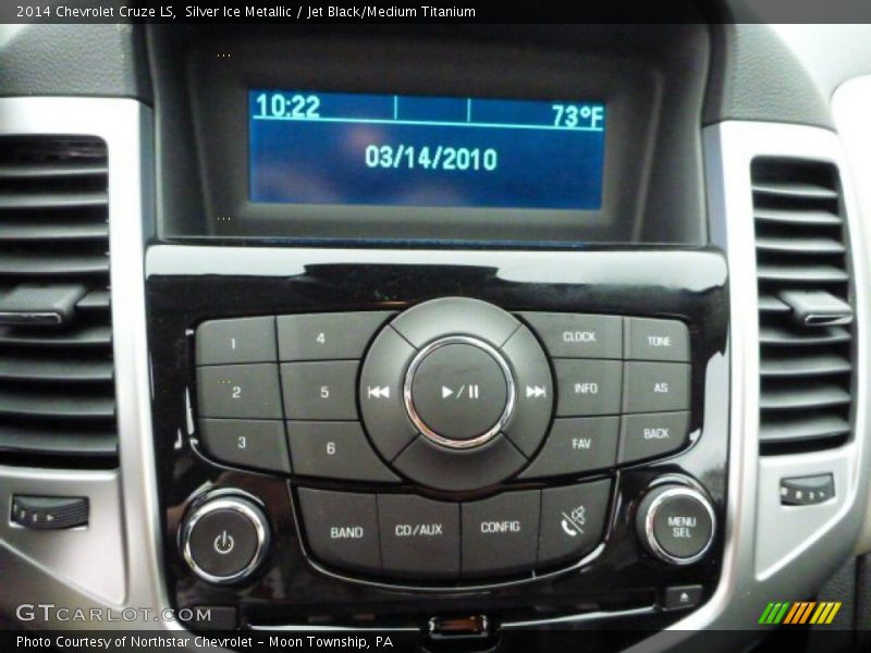 Silver Ice Metallic / Jet Black/Medium Titanium 2014 Chevrolet Cruze LS
