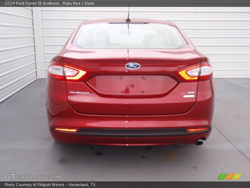 Ruby Red / Dune 2014 Ford Fusion SE EcoBoost