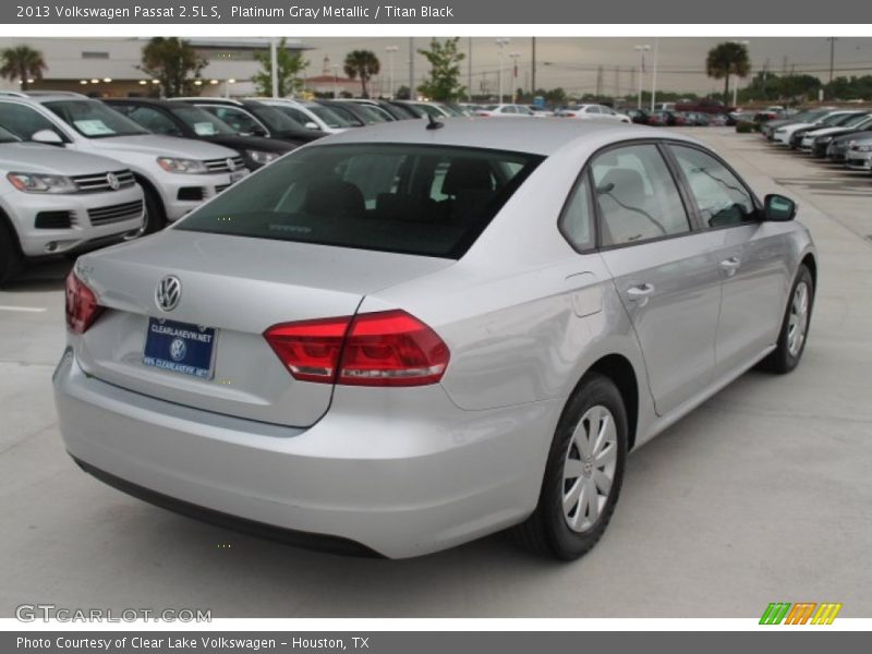 Platinum Gray Metallic / Titan Black 2013 Volkswagen Passat 2.5L S