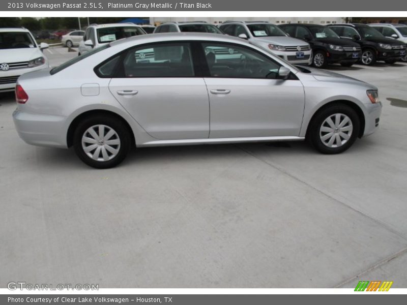 Platinum Gray Metallic / Titan Black 2013 Volkswagen Passat 2.5L S
