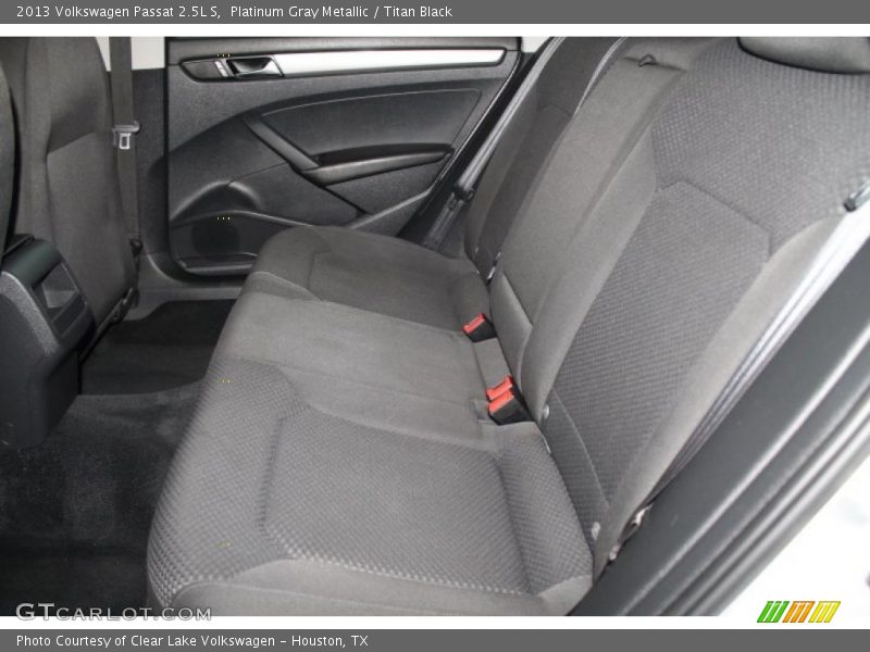 Platinum Gray Metallic / Titan Black 2013 Volkswagen Passat 2.5L S