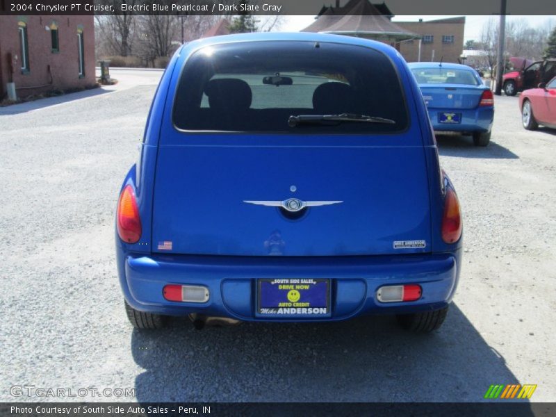 Electric Blue Pearlcoat / Dark Slate Gray 2004 Chrysler PT Cruiser