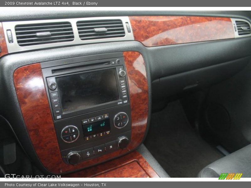 Black / Ebony 2009 Chevrolet Avalanche LTZ 4x4