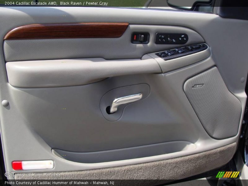 Black Raven / Pewter Gray 2004 Cadillac Escalade AWD