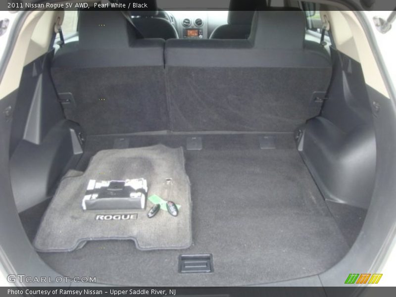 Pearl White / Black 2011 Nissan Rogue SV AWD