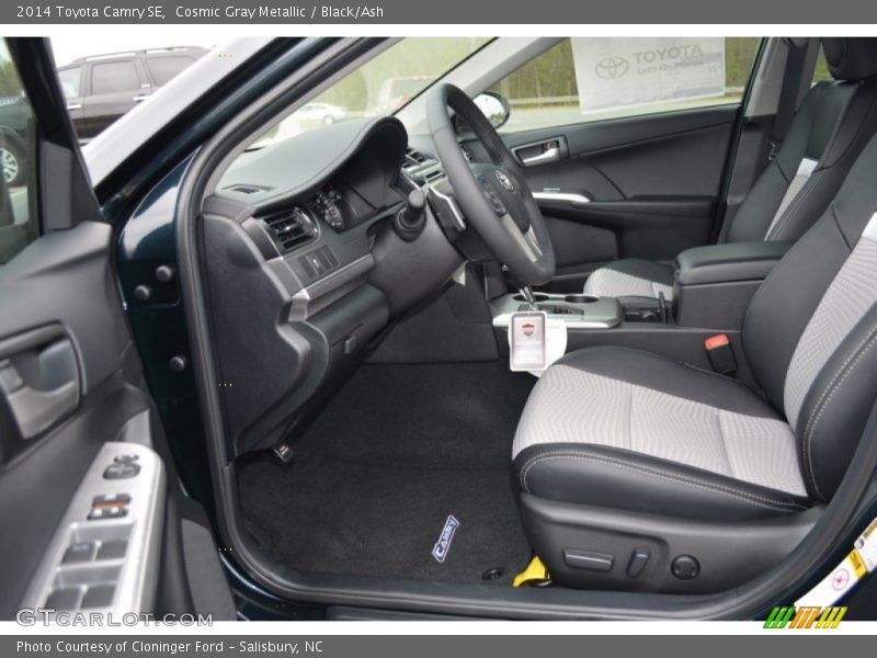 Cosmic Gray Metallic / Black/Ash 2014 Toyota Camry SE