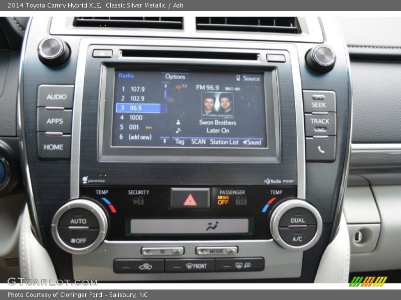 Classic Silver Metallic / Ash 2014 Toyota Camry Hybrid XLE