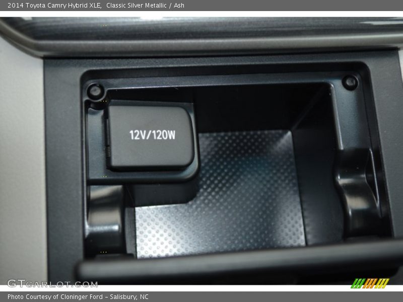 Classic Silver Metallic / Ash 2014 Toyota Camry Hybrid XLE
