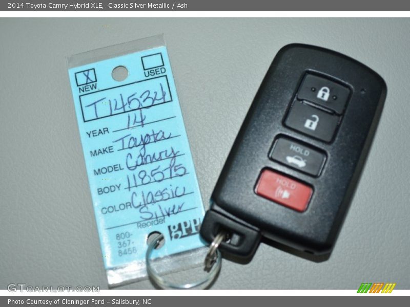 Classic Silver Metallic / Ash 2014 Toyota Camry Hybrid XLE