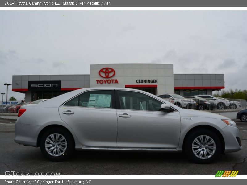 Classic Silver Metallic / Ash 2014 Toyota Camry Hybrid LE