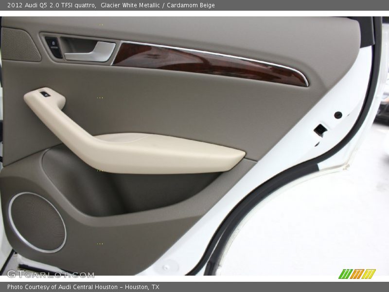 Glacier White Metallic / Cardamom Beige 2012 Audi Q5 2.0 TFSI quattro