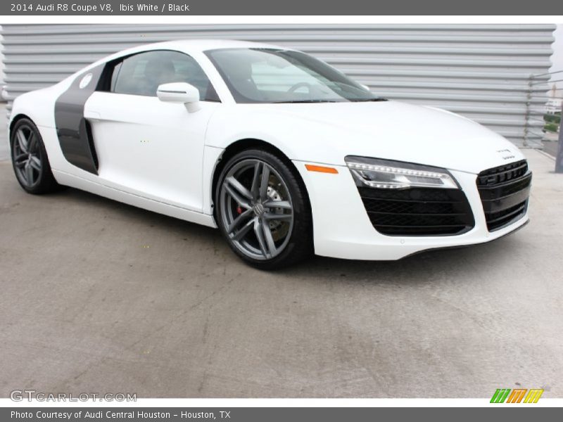  2014 R8 Coupe V8 Ibis White