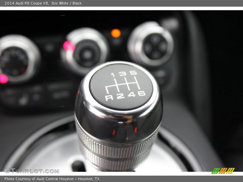  2014 R8 Coupe V8 6 Speed Manual Shifter