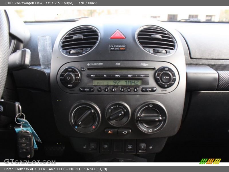 Black / Black 2007 Volkswagen New Beetle 2.5 Coupe