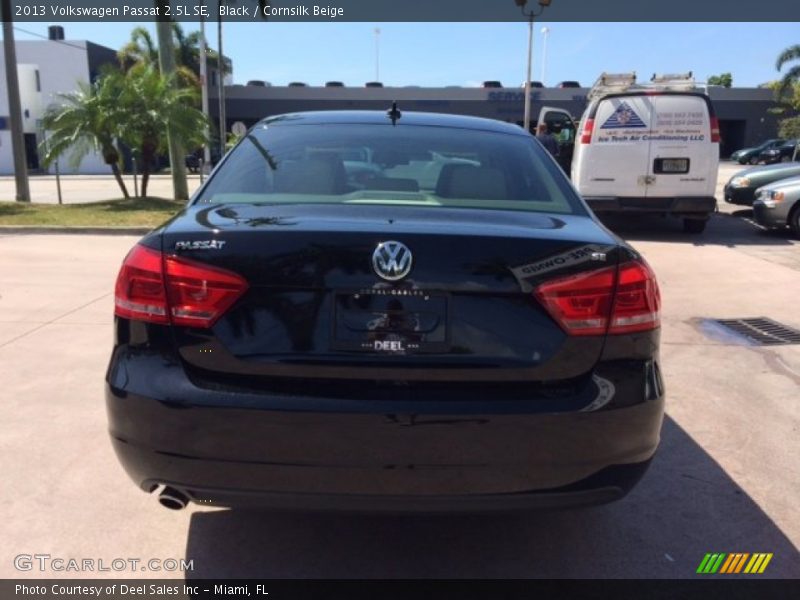 Black / Cornsilk Beige 2013 Volkswagen Passat 2.5L SE