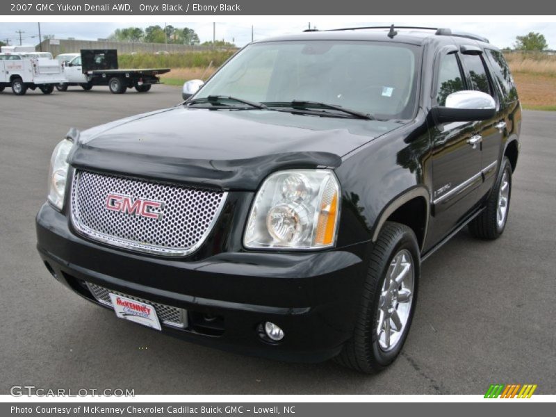 Onyx Black / Ebony Black 2007 GMC Yukon Denali AWD
