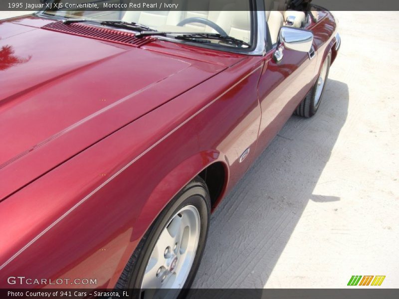 Morocco Red Pearl / Ivory 1995 Jaguar XJ XJS Convertible