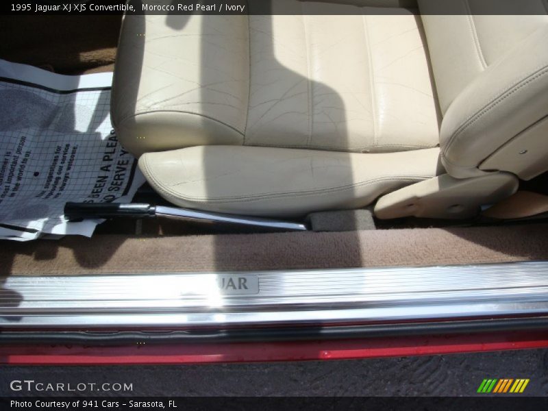 Morocco Red Pearl / Ivory 1995 Jaguar XJ XJS Convertible