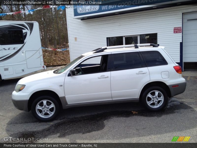 Diamond White Pearl / Charcoal 2003 Mitsubishi Outlander LS 4WD