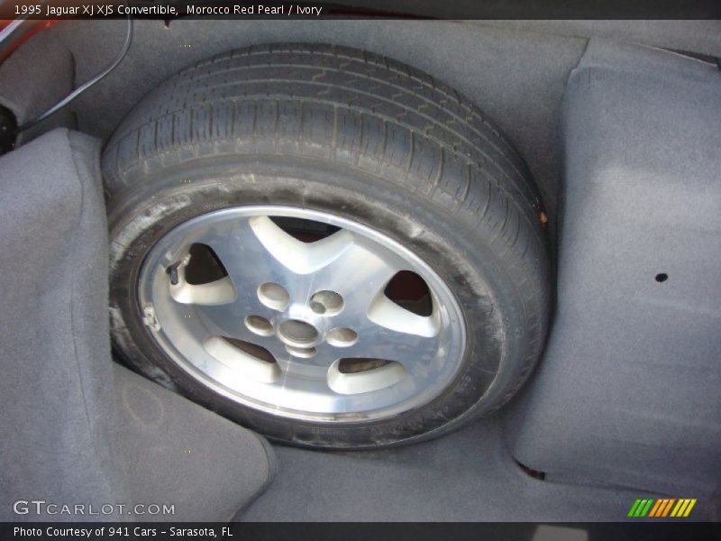 Morocco Red Pearl / Ivory 1995 Jaguar XJ XJS Convertible