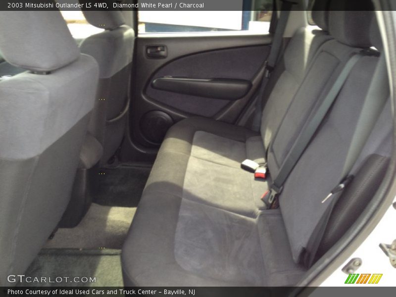 Diamond White Pearl / Charcoal 2003 Mitsubishi Outlander LS 4WD