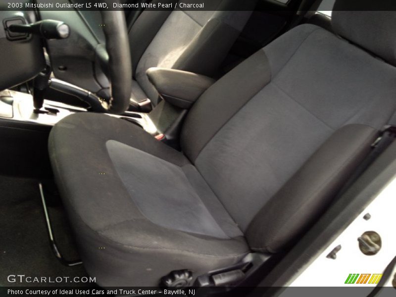 Diamond White Pearl / Charcoal 2003 Mitsubishi Outlander LS 4WD