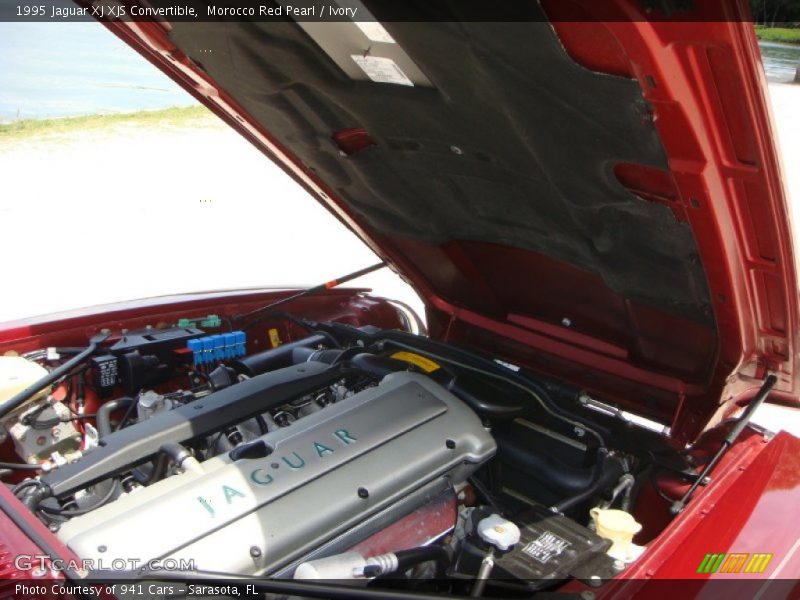 Morocco Red Pearl / Ivory 1995 Jaguar XJ XJS Convertible