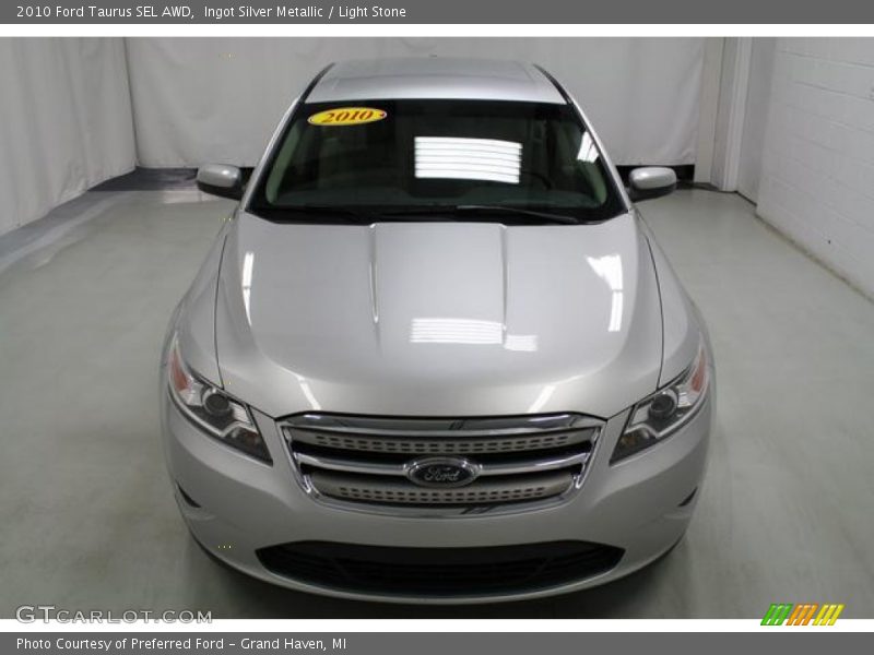 Ingot Silver Metallic / Light Stone 2010 Ford Taurus SEL AWD