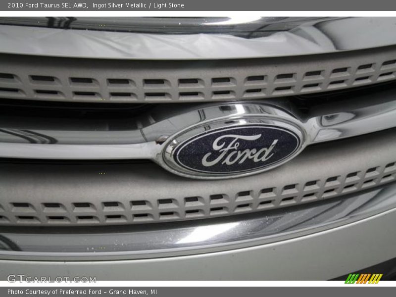Ingot Silver Metallic / Light Stone 2010 Ford Taurus SEL AWD