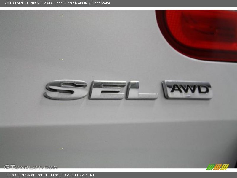 Ingot Silver Metallic / Light Stone 2010 Ford Taurus SEL AWD