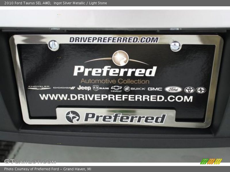 Ingot Silver Metallic / Light Stone 2010 Ford Taurus SEL AWD