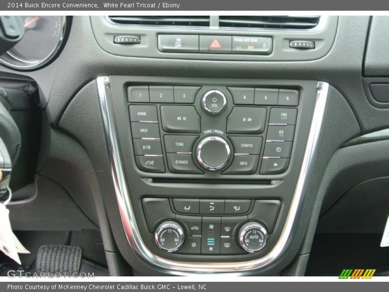 White Pearl Tricoat / Ebony 2014 Buick Encore Convenience