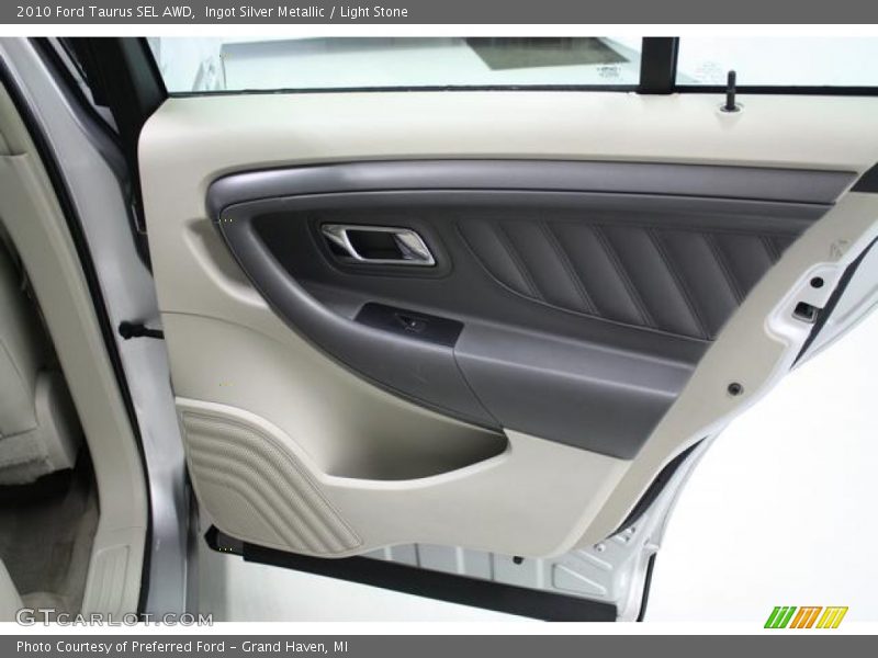 Ingot Silver Metallic / Light Stone 2010 Ford Taurus SEL AWD