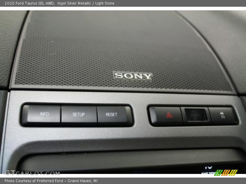 Ingot Silver Metallic / Light Stone 2010 Ford Taurus SEL AWD