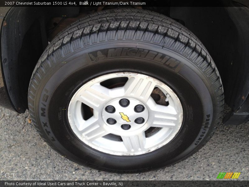 Black / Light Titanium/Dark Titanium 2007 Chevrolet Suburban 1500 LS 4x4