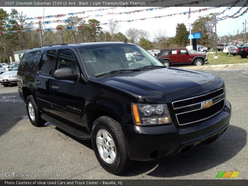 Black / Light Titanium/Dark Titanium 2007 Chevrolet Suburban 1500 LS 4x4