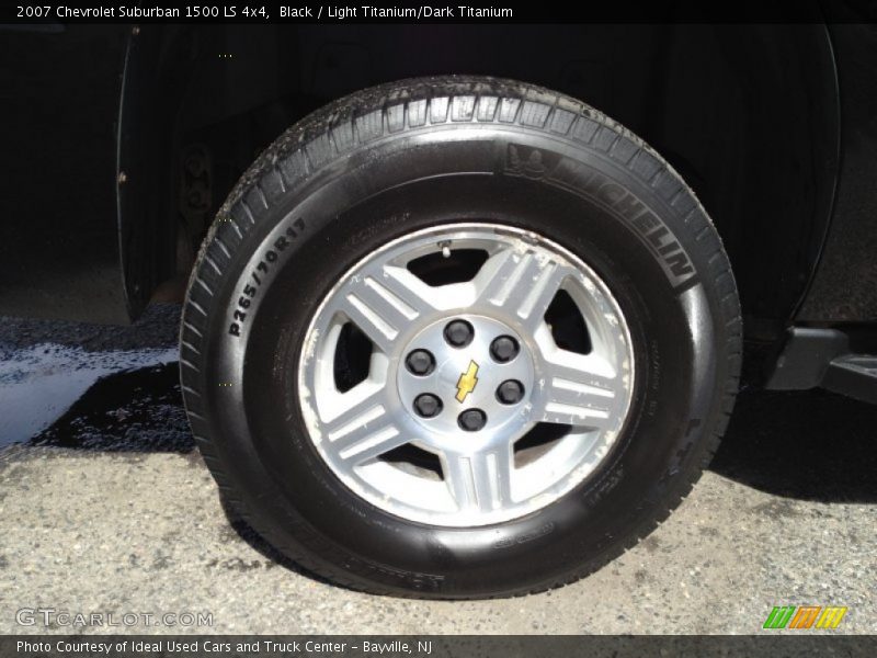 Black / Light Titanium/Dark Titanium 2007 Chevrolet Suburban 1500 LS 4x4